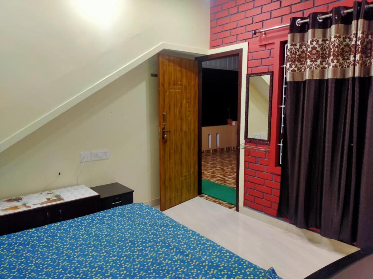 Maanyatha Home Stay มานิปาลา ภายนอก รูปภาพ