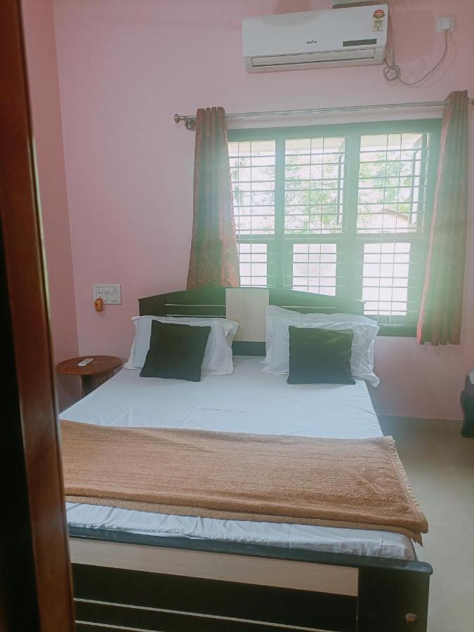 Maanyatha Home Stay มานิปาลา ภายนอก รูปภาพ