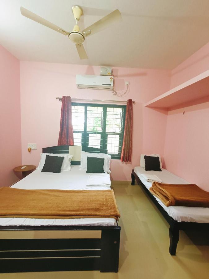 Maanyatha Home Stay มานิปาลา ภายนอก รูปภาพ