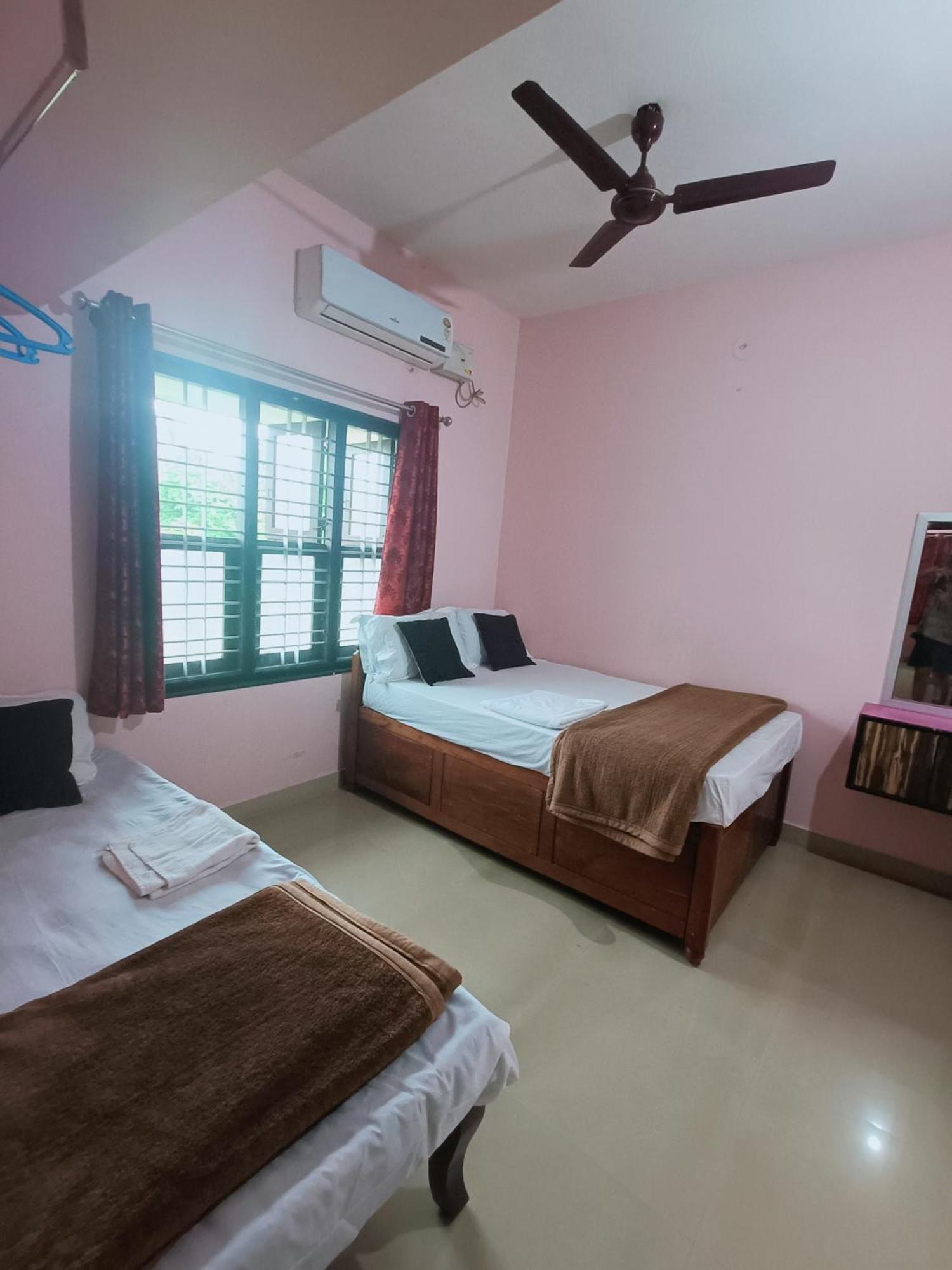 Maanyatha Home Stay มานิปาลา ห้อง รูปภาพ