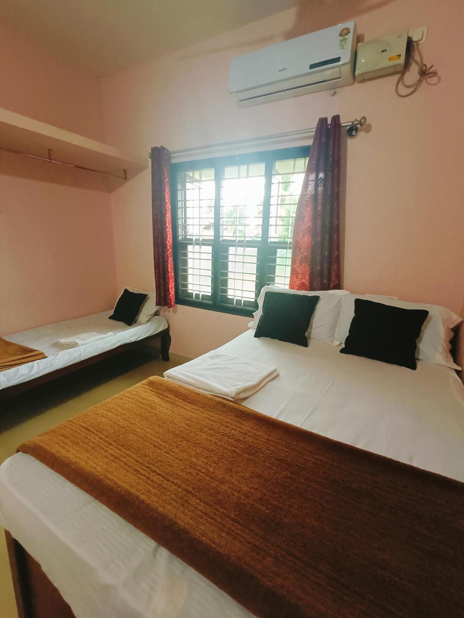 Maanyatha Home Stay มานิปาลา ห้อง รูปภาพ